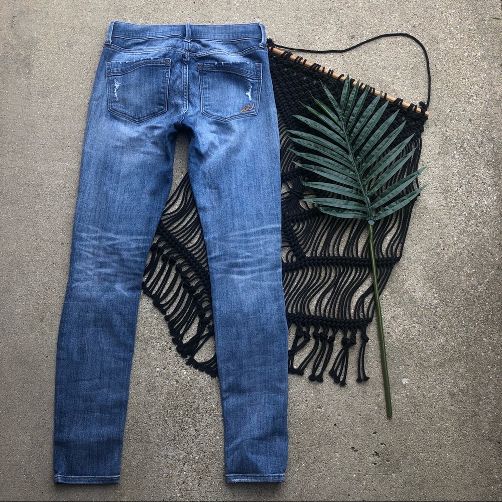 Express Distressed Skinny Jeans Size 4 - Legging Mid Rise - Picture 7 of 9